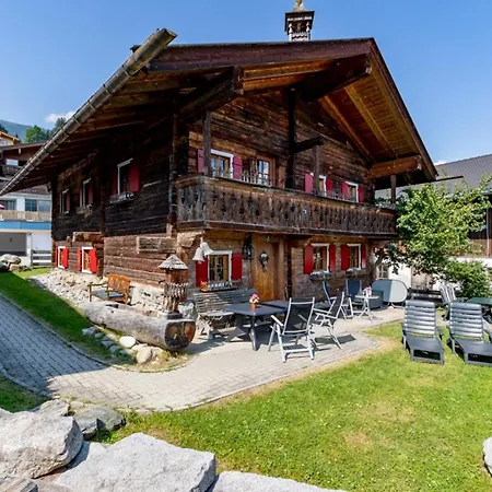 Schmiedhaus بيت للعطل *